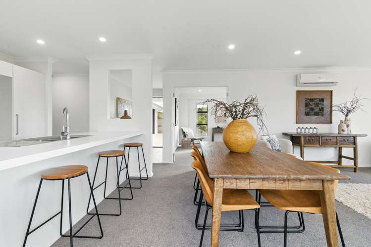 35 Ballintoy Park Drive Welcome Bay_4