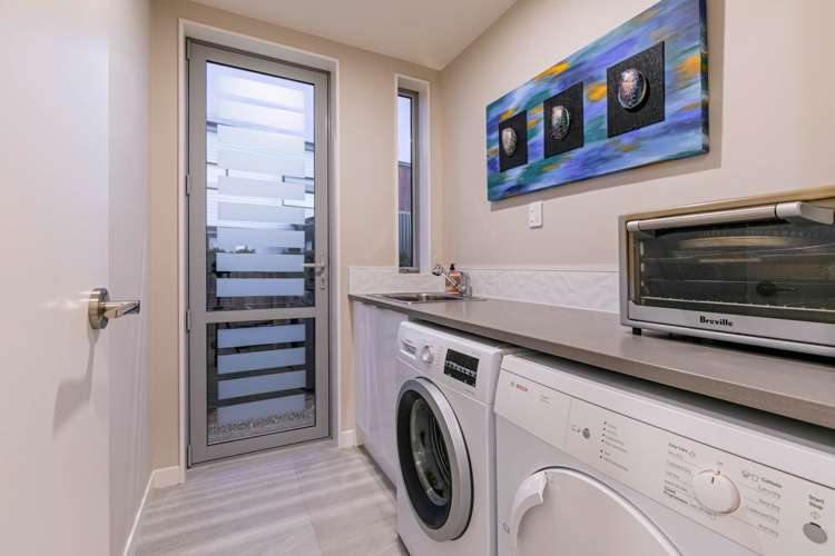 68 Colonial Drive Silverdale_22