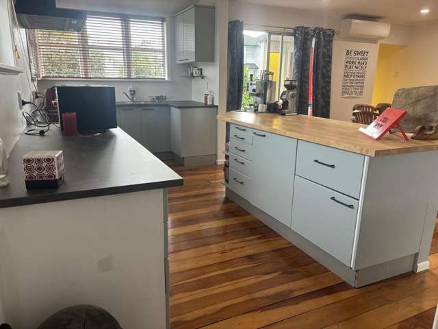 26 Waione Avenue Te Atatu Peninsula_3