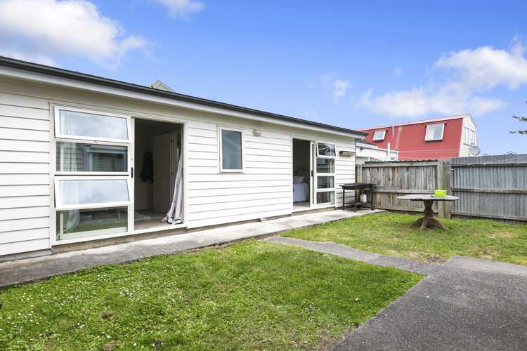 25 Ethel Benjamin Place North Dunedin_13