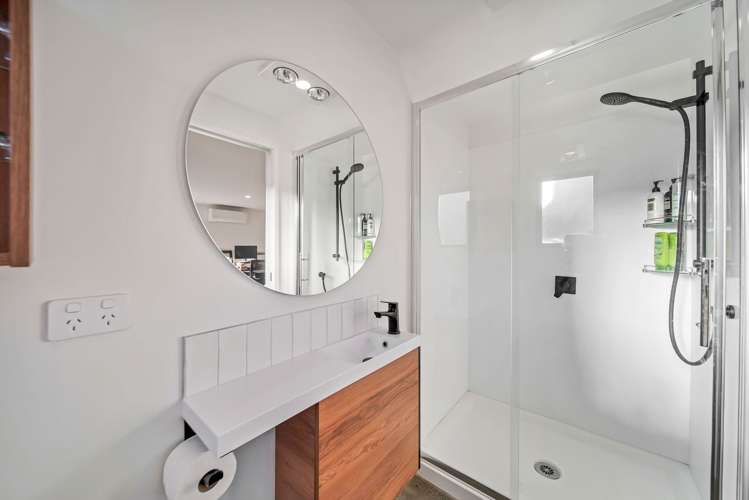 5 Cornwall road Lyttelton_15
