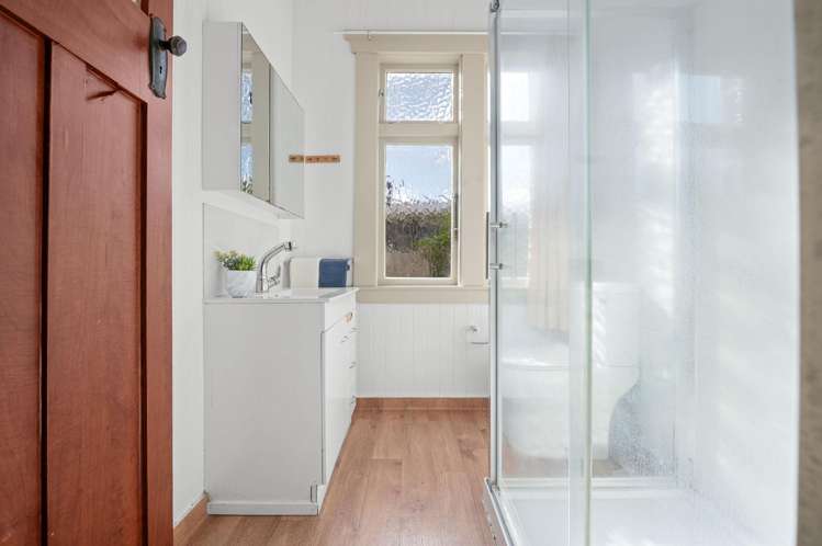 145 Peachgrove Road Hamilton East_11