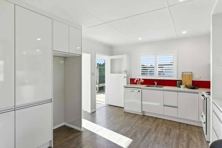 931 State Highway 1 Te Horo_8