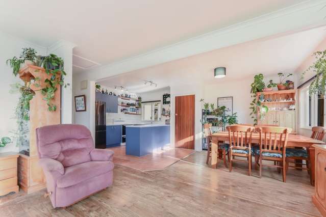 35 Jenner Road Toi Toi_3