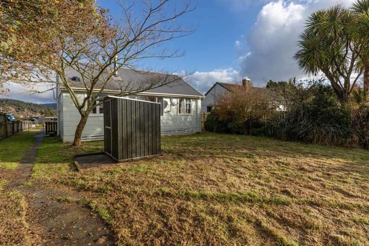 18 Conlon Street Reefton_10