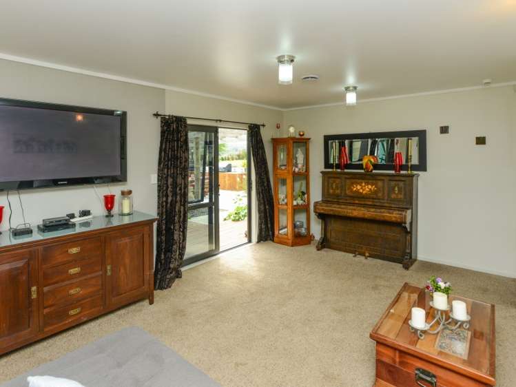 33 Kyle Road Waipukurau and Surrounds_3