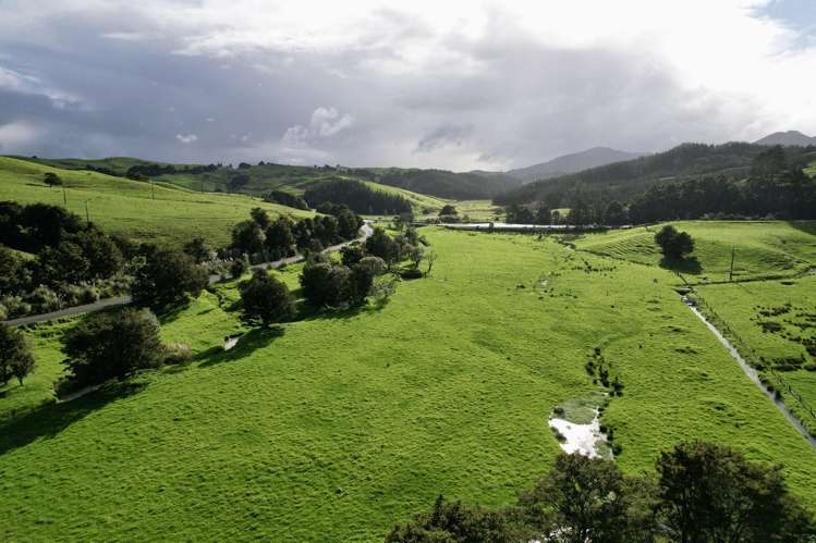 Corner of Paradise Road and State Highway 14 Tangiteroria_6