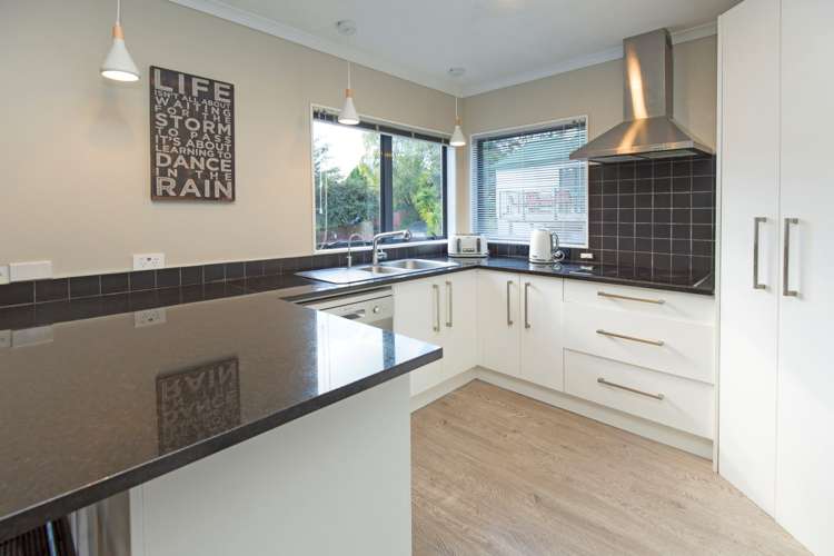 33b Cedar Terrace Stanmore Bay_25