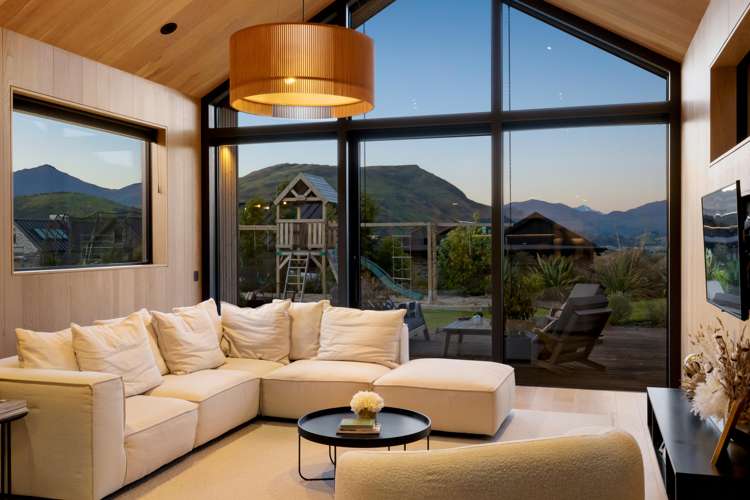 6 Stockyard Lane Jacks Point_8