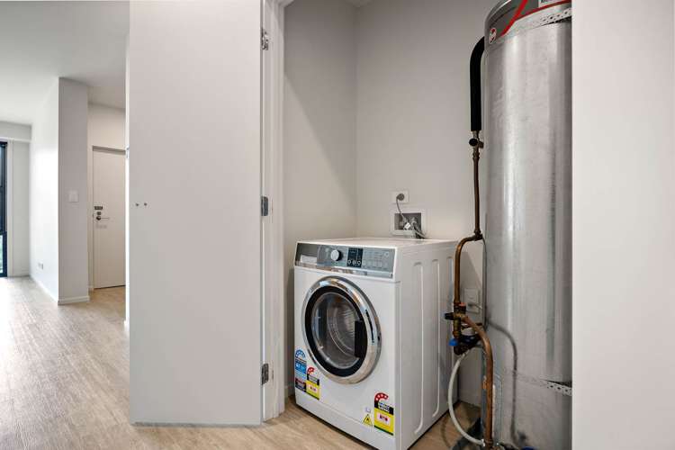 202/7b Hinaki Street Point England_8