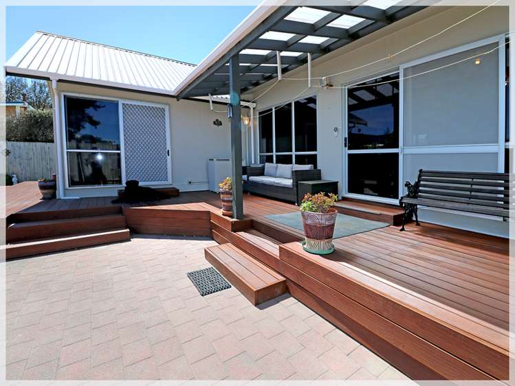 10 Dustin Street Foxton Beach_16
