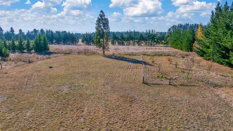 604 Downs Road West Eyreton_24