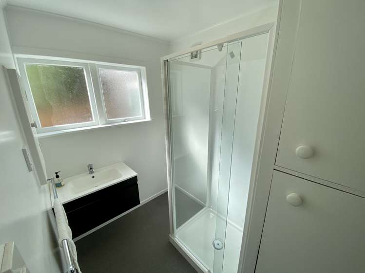 2/5 Albury Ave Epsom_3