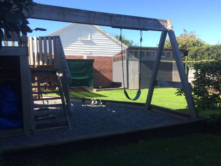 48 Creek Road Allenton_19