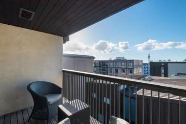 218/38 Khyber Pass Road_2