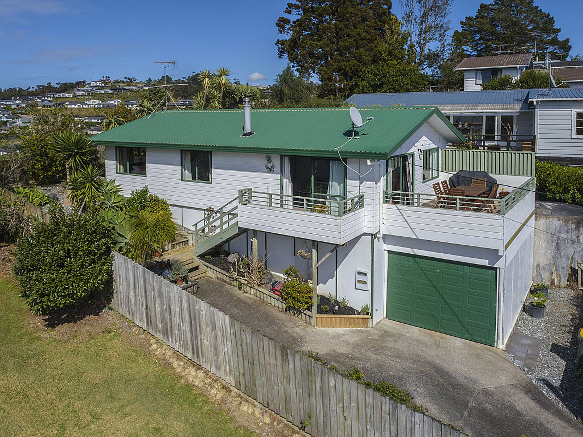 8A Scott Road Stanmore Bay_0