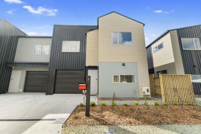 5 Selkirk Lane, Hamilton Lake