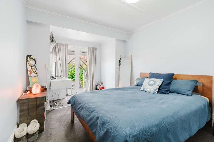 536 Grey Street Hamilton East_10