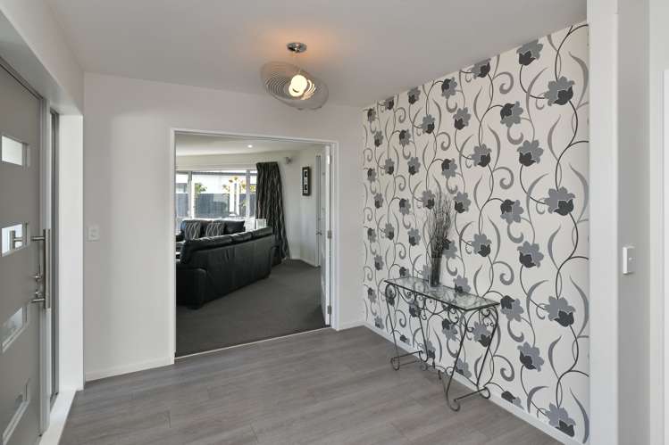 8 Coutts Lane West Melton_3