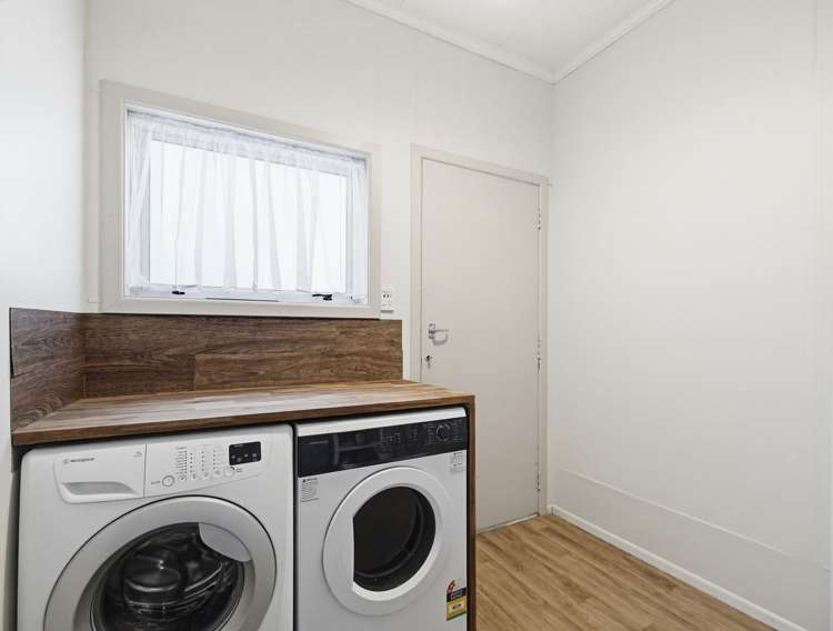 905 Ferguson Street Akina_12