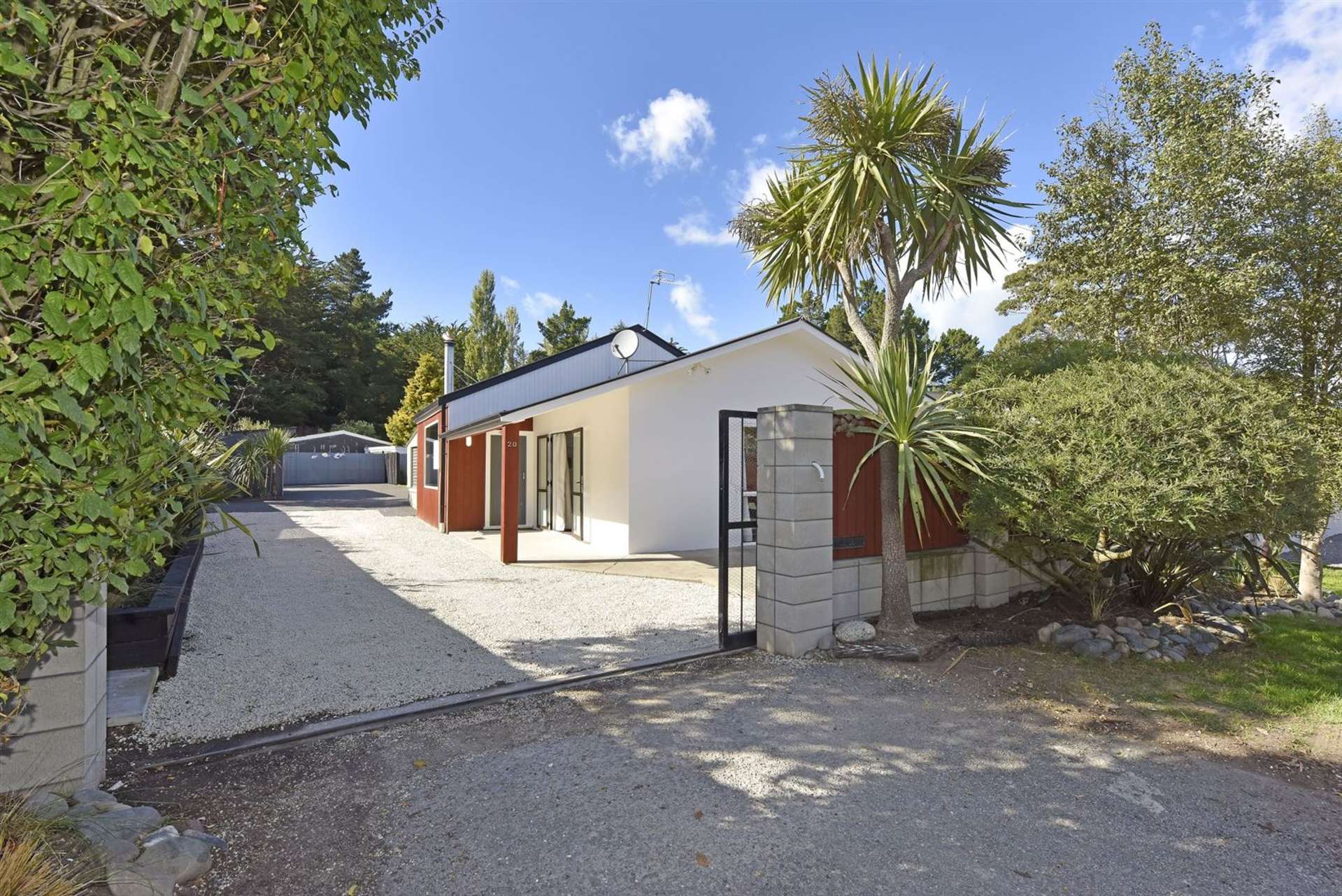 20 Pine Avenue Waikuku Beach_0