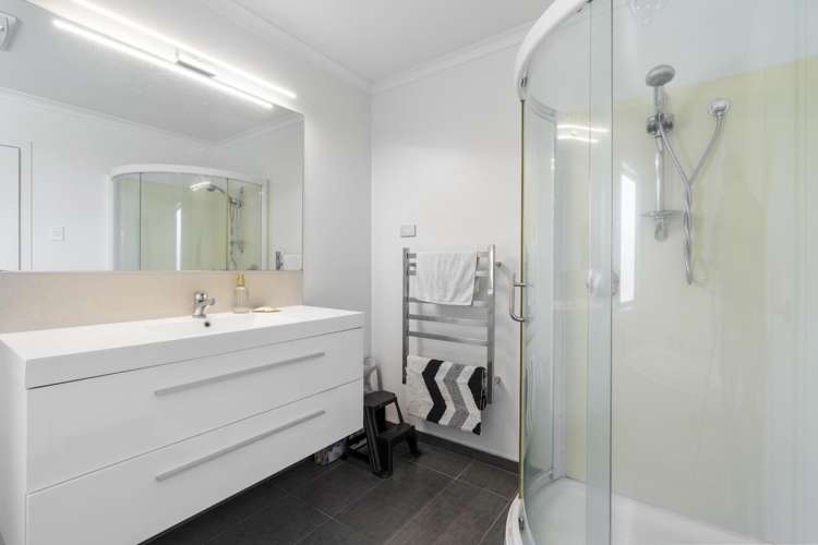 1 McKinnon Street 11373_8