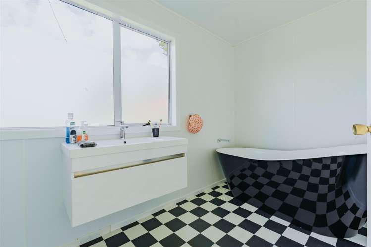 8 Armstrong Street_2