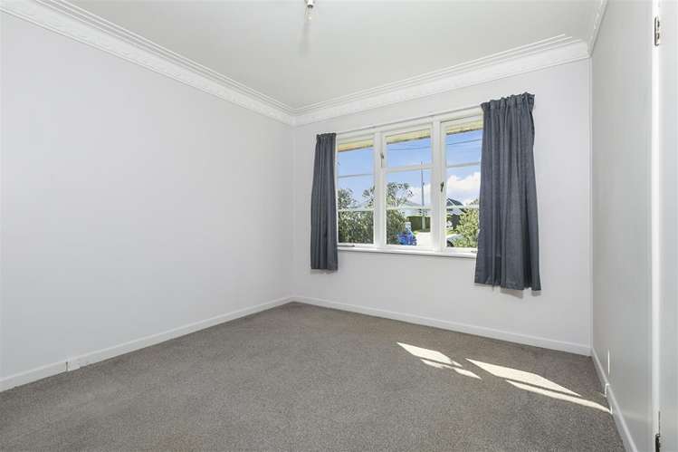 28 Koromiko Street New Lynn_10