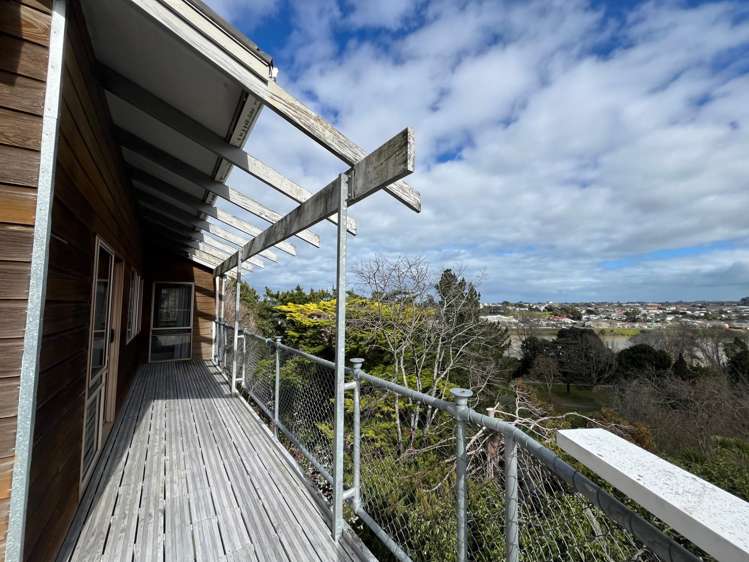11 Wairere Road Bastia Hill_15