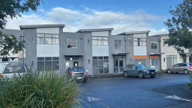 Unit 3/70 Bruce McLaren Road Henderson_4