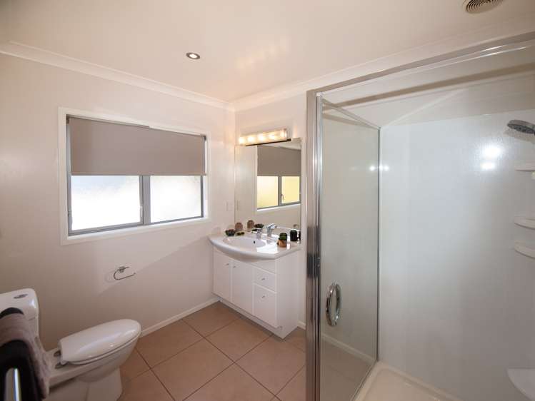 8 Sedgley Grove Churton Park_20