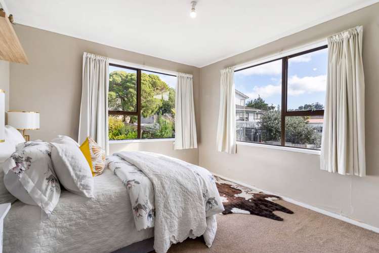 9 Glucina Place Glen Eden_6