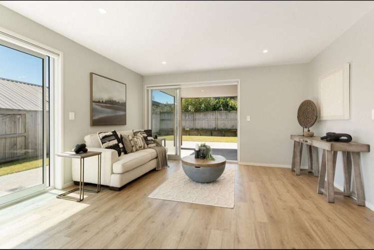 17 Puhirake Crescent Pyes Pa_6