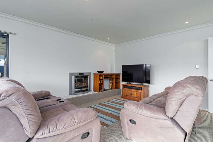 102 Paierau Road Opaki_7