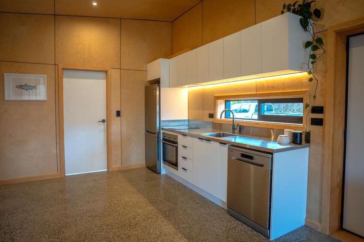 57 Beechwater Drive Moana / Lake Brunner_3