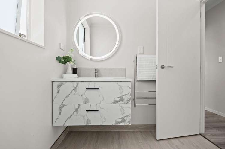 12/17 North Ridge Drive Rototuna North_13