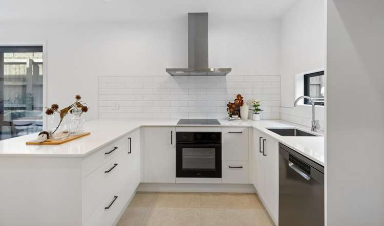 38 Wakaturia Way Glenfield_11