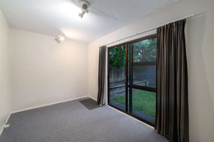 37 Chartwell Street Burwood_11