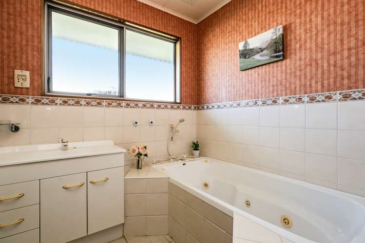 17 Laurent Place Greenmeadows_13