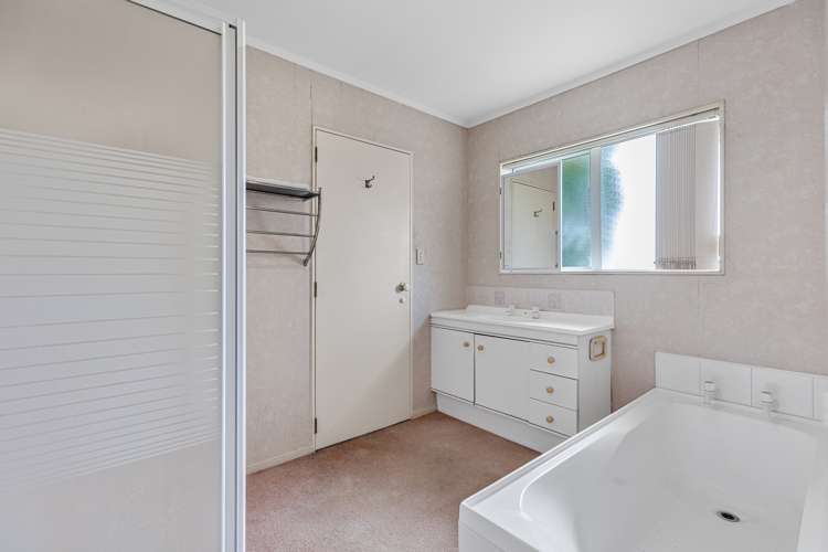 39 Pacific View Road Papamoa_12