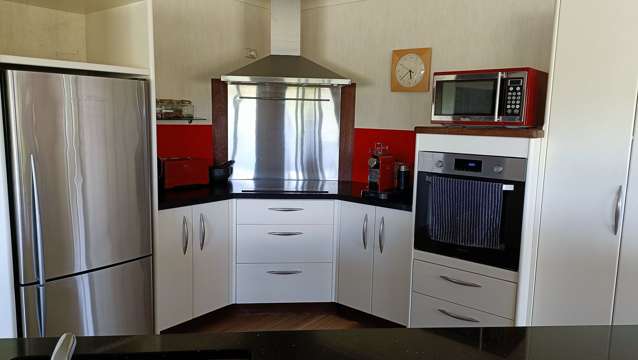 9 Nihotetea Lane Maunu_3