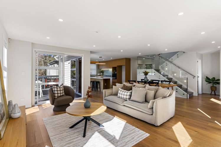62A Vandeleur Avenue Birkdale_9