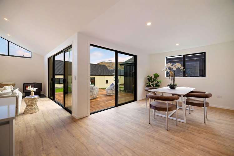 5 Rowe Drive, Hanley's Farm Jacks Point_20