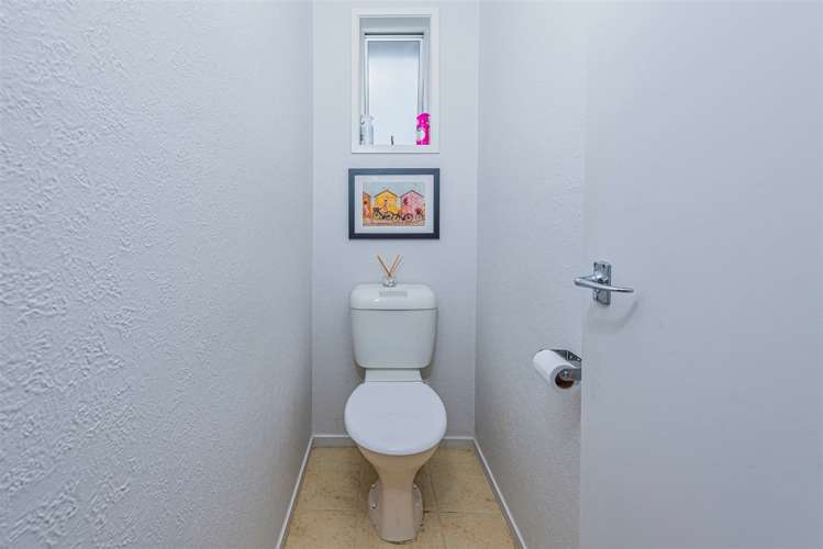 214 Glengarry Road Glen Eden_16