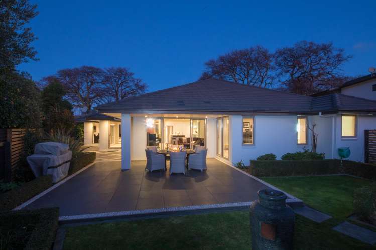 2 Grand Oaks Drive Awapuni_10