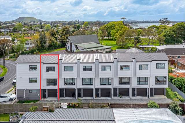 Centrally Located and Affordable in Pakuranga