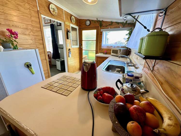 26 Eddystone Street Kaitangata_14