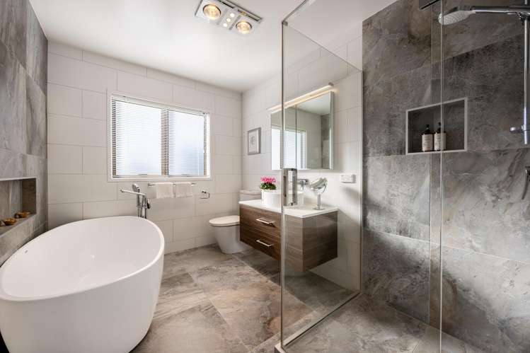 137 West Hoe Heights Orewa_19