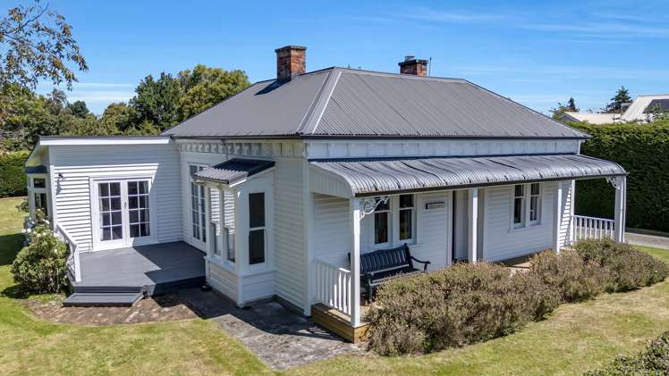 83 Main Street Oxford_17