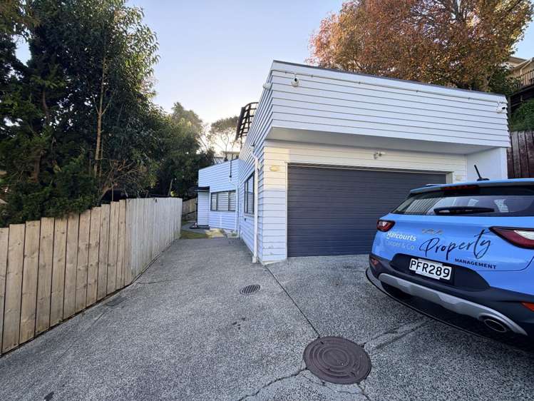 2/24 Bonito Place Bayview_1